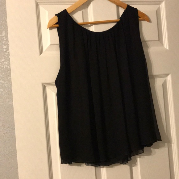 Alice + Olivia Tops - Alice + Olivia black silk sleeveless blouse